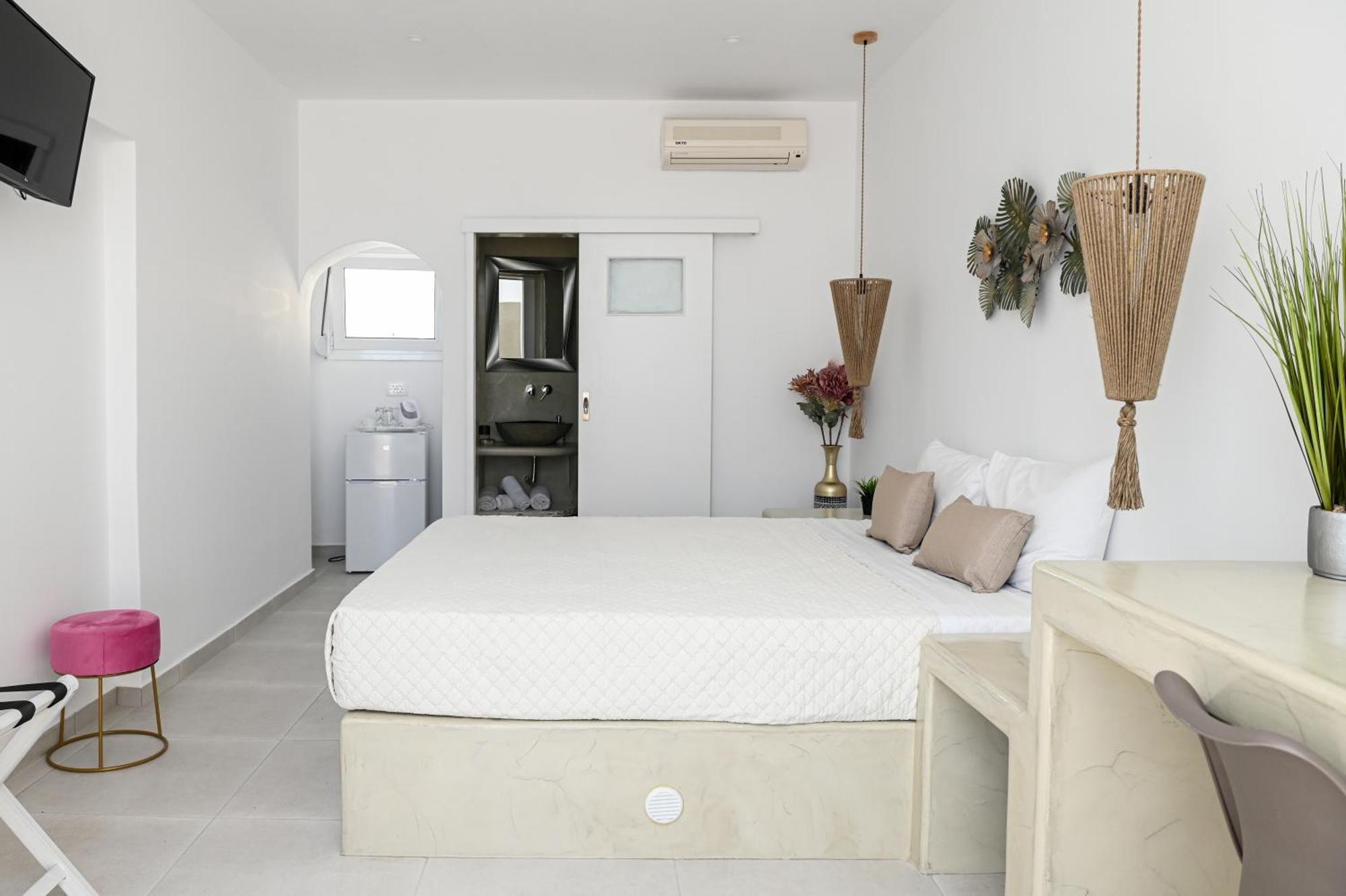 Vinas Place City Center Fira  Exterior photo