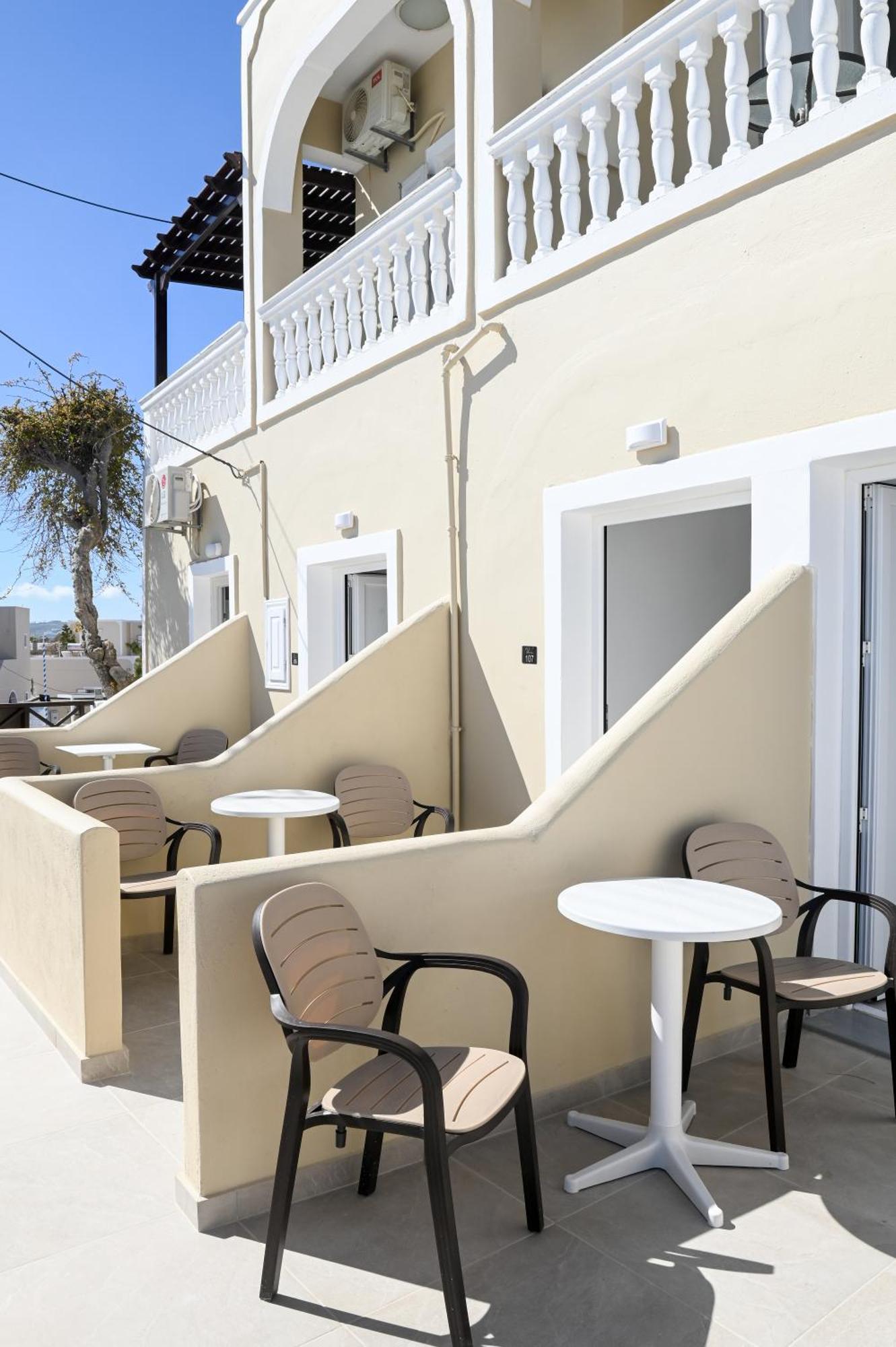 Vinas Place City Center Fira  Exterior photo